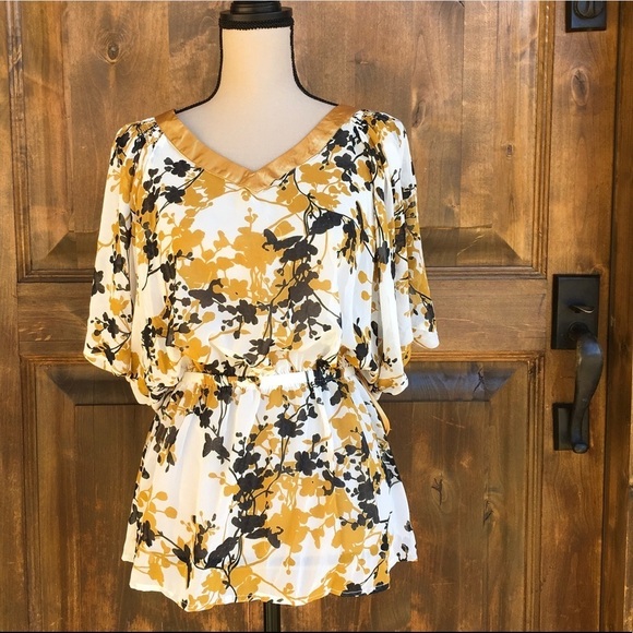 ya da Tops - Women's small sheer butterfly sleeve blouse 🌼